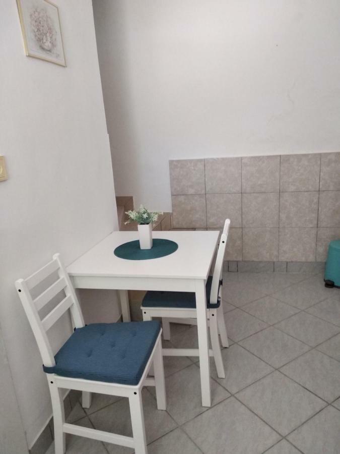 Kuca Za Odmor Matko House Matko Villa Pag Town Bagian luar foto